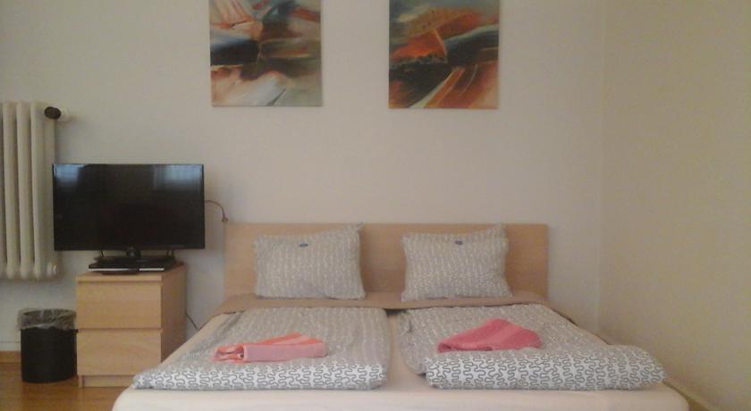 Garden Studio Apartment Zuerichberg エクステリア 写真