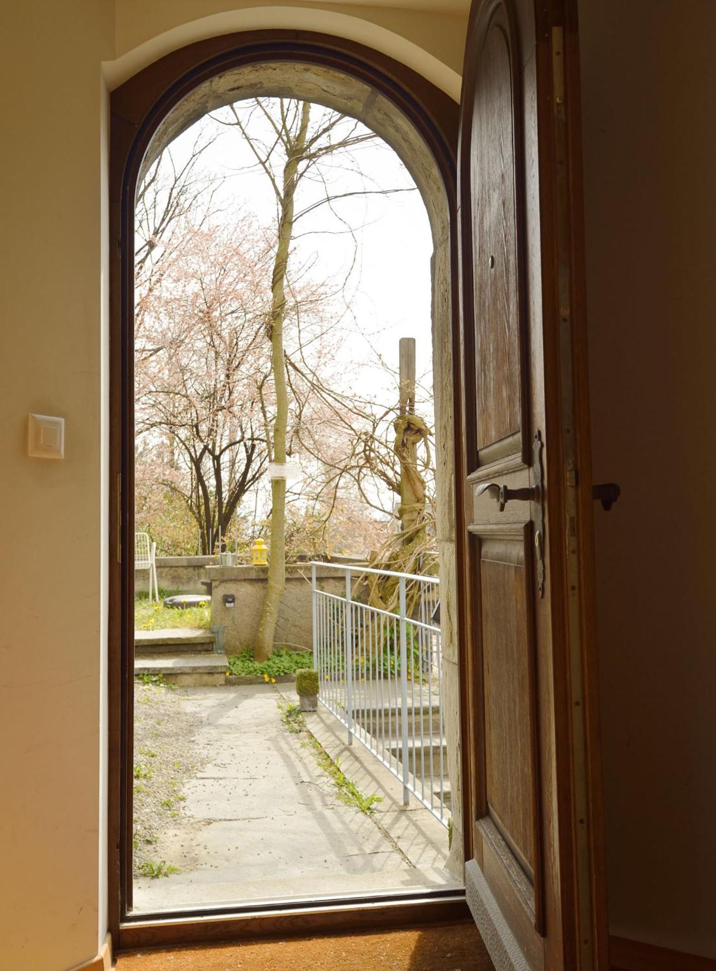 Garden Studio Apartment Zuerichberg 部屋 写真