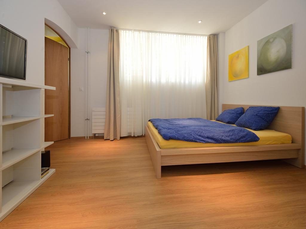 Garden Studio Apartment Zuerichberg 部屋 写真