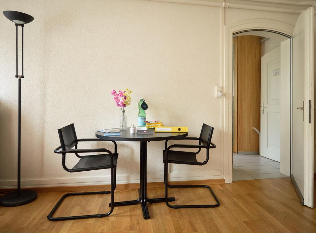 Garden Studio Apartment Zuerichberg 部屋 写真